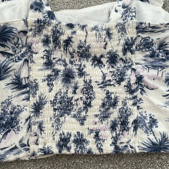 Abercrombie Linen Blend Printed Crop Top - Picture 3 of 3